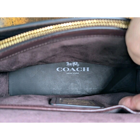 Authentic Coach Parker Shoulder Bag Black Leather Gold toned Chain Strap - Picture 11 of 16